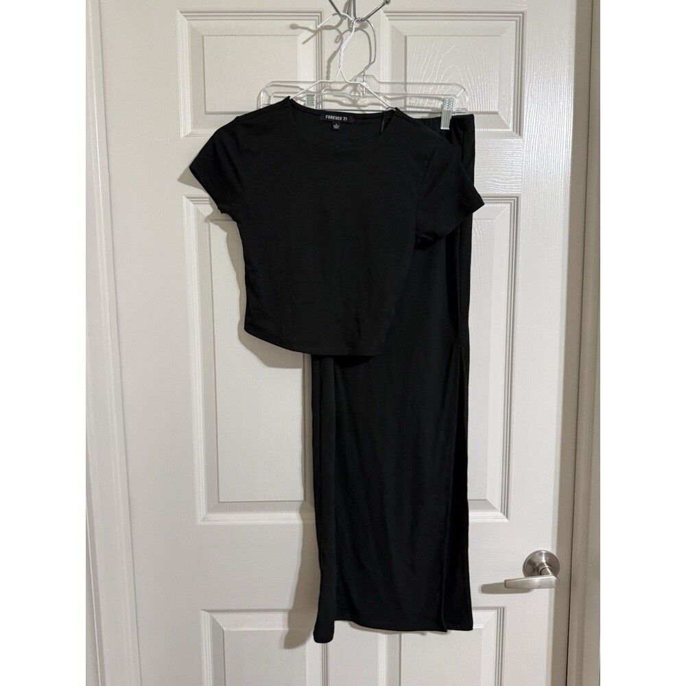 Forever 21 Black 2-Piece Knit Top & Skirt Set Stretch Slit Short Sleeve S